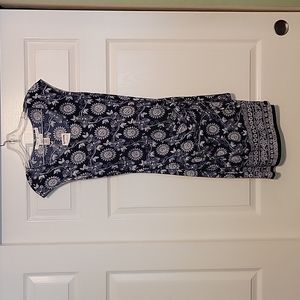 Cute Summer Date Dress. Size extra small.  Studio Max.